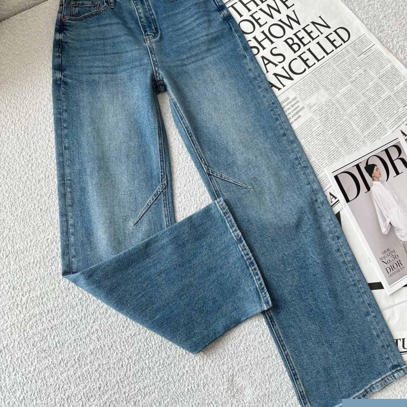 Ce**e jeans